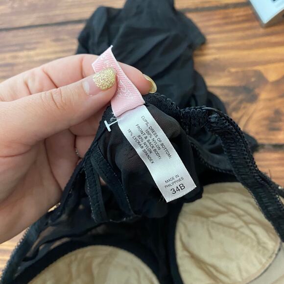Victoria's Secret Women's Black Lace Sheer Lingerie Slip Chemise Size 34B - Picture 8 of 11